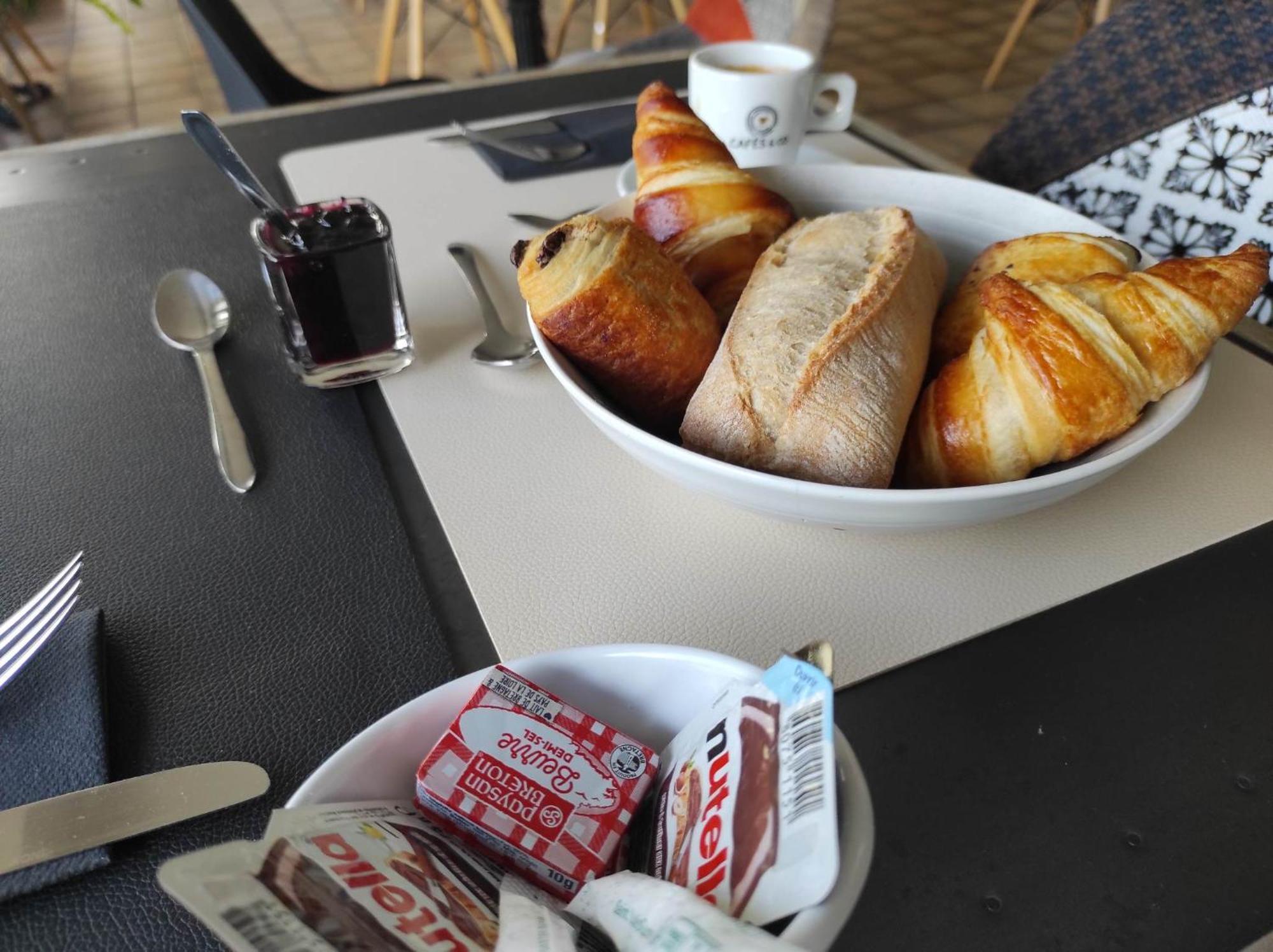 Logis Hotel Vannes Nord Le Clos Des Hortensias Locqueltas Zewnętrze zdjęcie